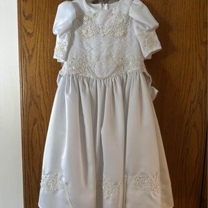 Beautiful Communion Dress with Vale